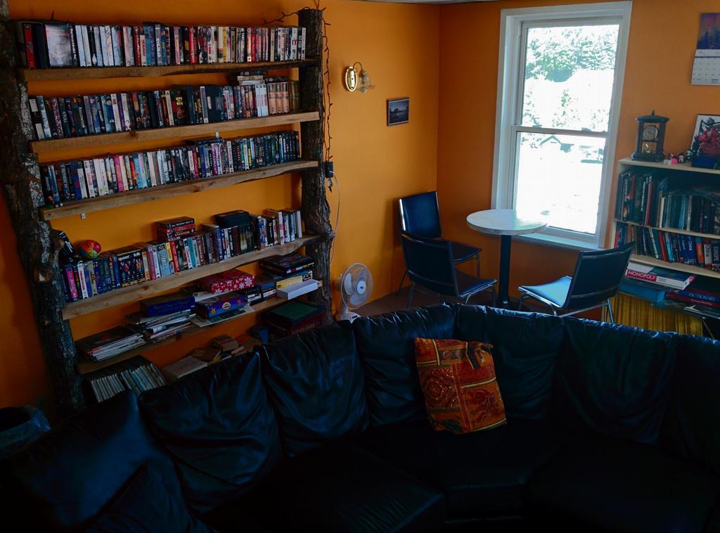 The Arlington Hostel Maynooth Bagian luar foto